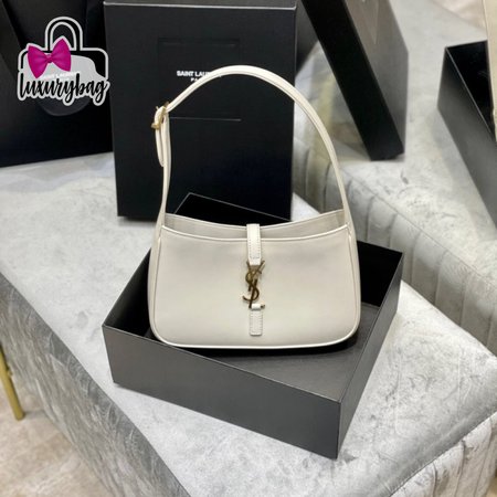 Saint Laurent Le 5 A 7 Hobo Bag In Smooth Leather Blanc Vintage