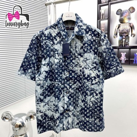 hawaiian tapestry shirt