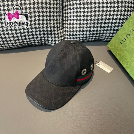 Gucci Baseball Cap GG Canvas Beige