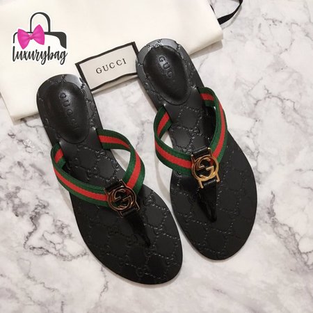 GUCCI Interlocking GG Logo Sandals