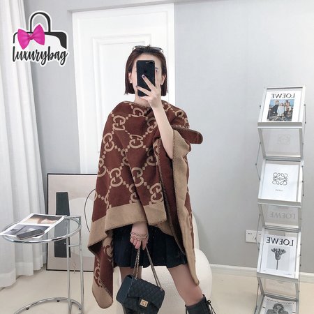 Gucci GG Wool Shawl Scarf