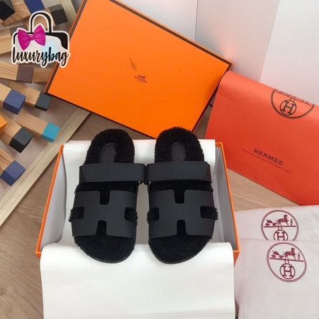 Hermes Chypre Sandal Black